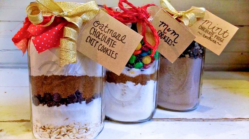 Mason Jar Cookie Recipe | Mason Jar Crafts You Can Make In Under An Hour [2nd Edition]