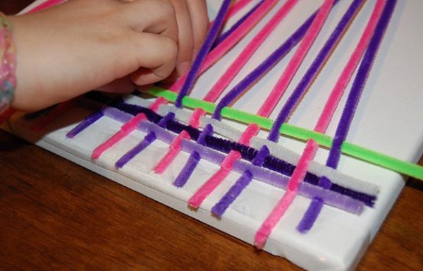 Easy, Cheap Homemade Kids Crafts: Woven Pipe Cleaner Cans