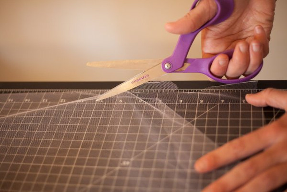 Cut Tulle for Tutu | How To Make A Tutu Skirt | Easy No Sew Tutorial | how to make a tutu skirt no sew
