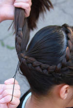cute-braided-hairstyles-how-to-french-braid-hair-6