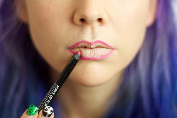 Beauty Makeup Tutorials | Easy Ombre Glitter Lip Gloss 