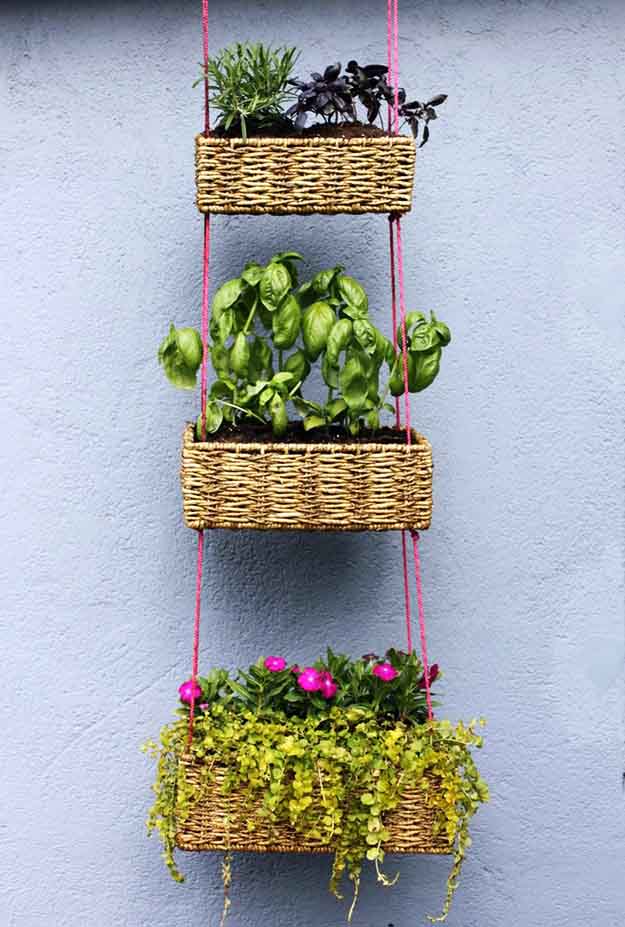 Hanging Basket Herb Garden | DIY Vertical Gardening Projects For Small Space Gardening | diy vertical garden kit