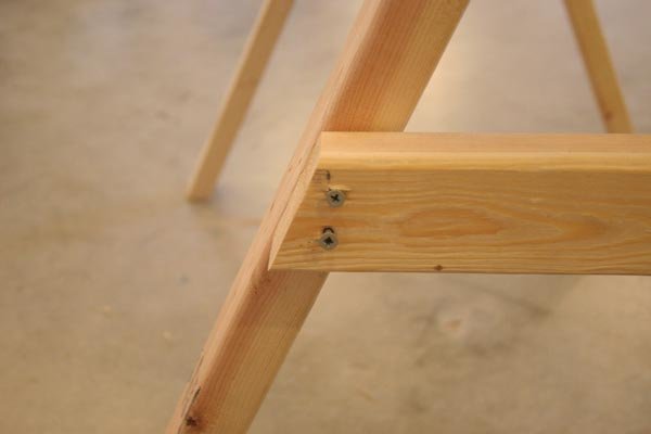 create your own sawhorse with these sawhorse brackets