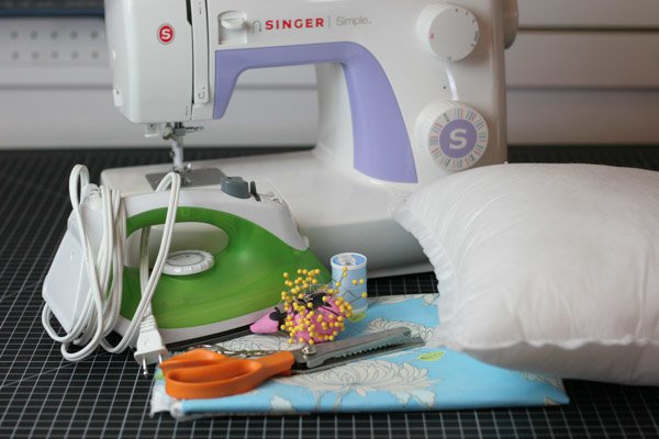 how to sew a pillow | pillow throw covers sewing craft on diyprojects.com