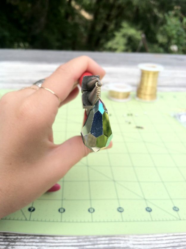 How To Wire Wrap Jewelry Handmade Jewelry Tutorial Jewelry Making Basics 