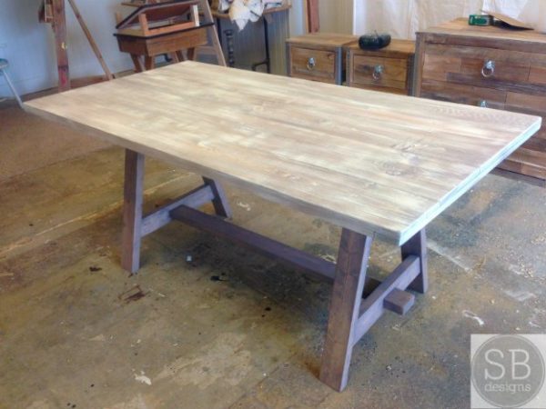 DIY Outdoor table that can be used indoors too.