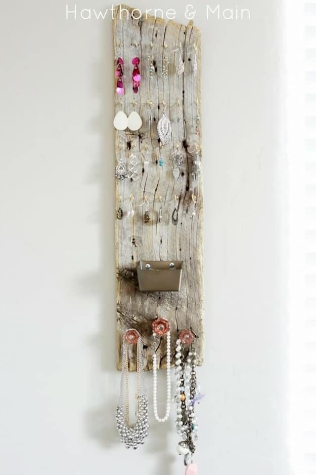 Jewelry Holder | 31 Super Cool DIY Reclaimed Wood Projects