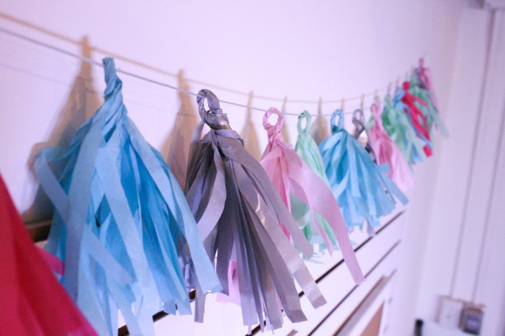How to Make a Tassel Garland | DIY Tassel Projects | DIY Projects.com