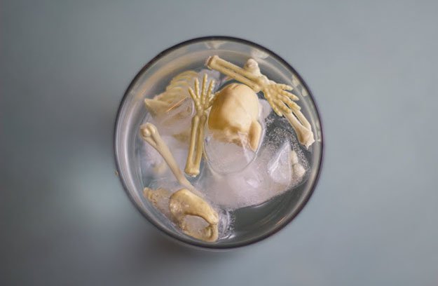 Skeleton Ice Cubes | Easy Dollar Store Halloween Decorations You Should Try