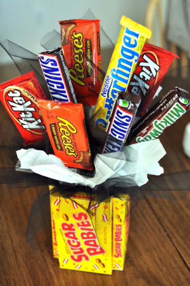 Sweets Bouquet | 25 DIY Gifts You Can Make in Under an Hour