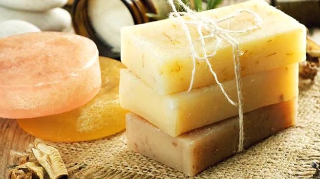 Lye-Free Soap | Homemade Soap Tutorials, Recipes, And Ideas You Can DIY