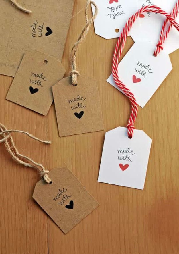 22 Awesome DIY Christmas Gift Tags For The GiftGiving Holiday