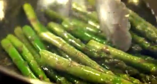 easy asparagus recipes, asparagus, asparagus recipe, asparagus recipes, baked asparagus recipe, best asparagus recipe, cooking asparagus, grilled asparagus recipe, grilled asparagus recipes, how do you cook asparagus, how to bake asparagus, how to cook asparagus in a pan, how to cook asparagus in the oven, how to cook fresh asparagus, how to roast asparagus, oven roasted asparagus, recipes, recipes for asparagus, roasted asparagus, roasted asparagus recipe