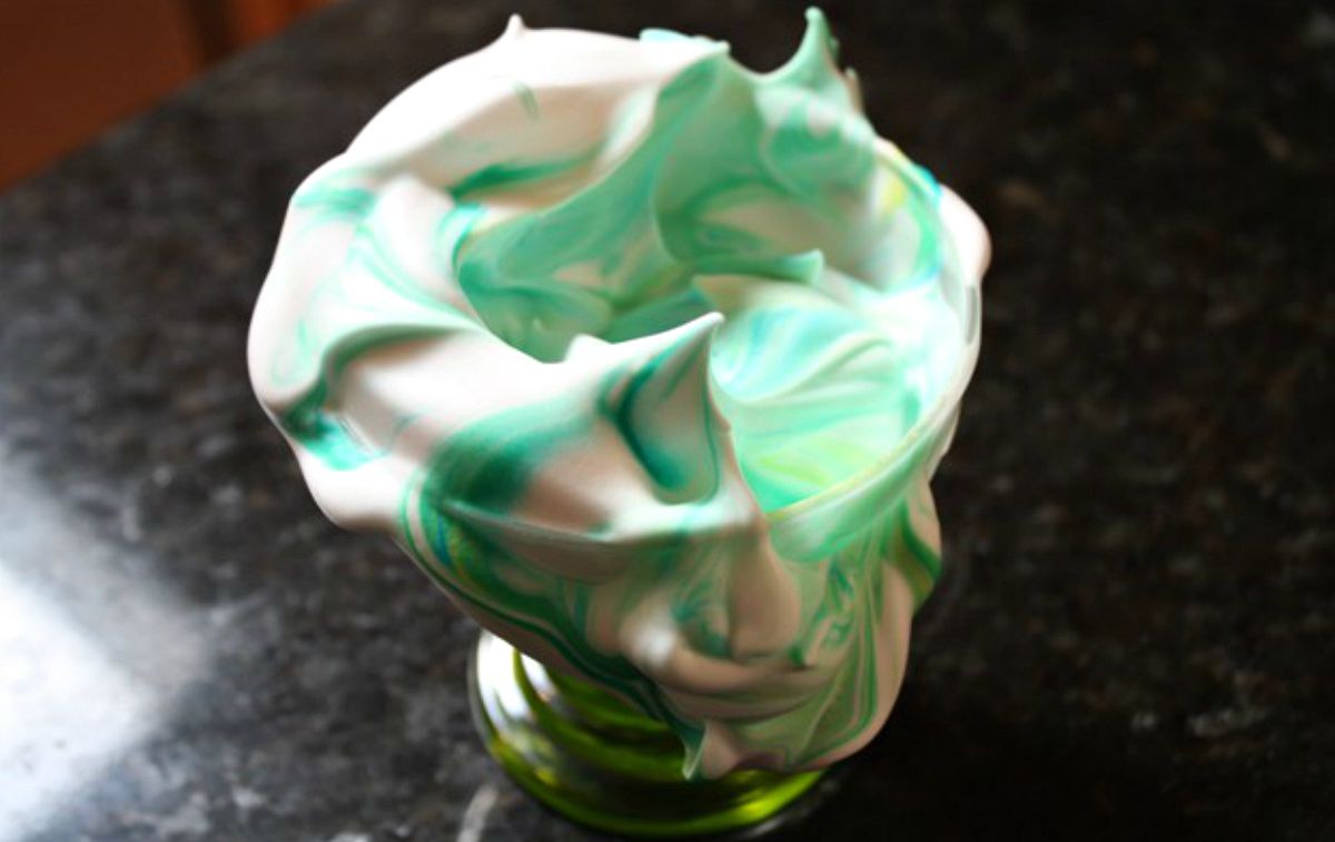 Roll the egg in the cream and food color | DIY Easter Egg Projects with Shaving Cream (Yup!)
