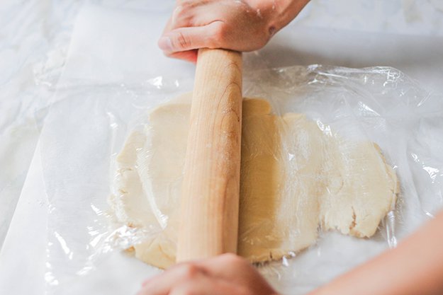 Quick No Fail Homemade Pie Crust Recipe | www.diyprojects.com/pie-crust-recipe-even-beginners-can-make/