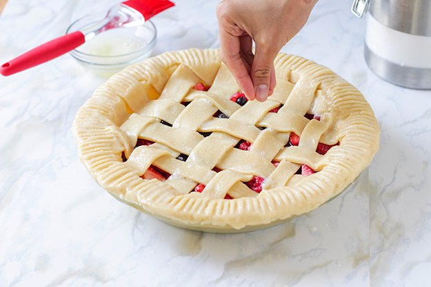 Best Pie Dessert Recipe | www.diyprojects.com/triple-berry-pie-recipe/