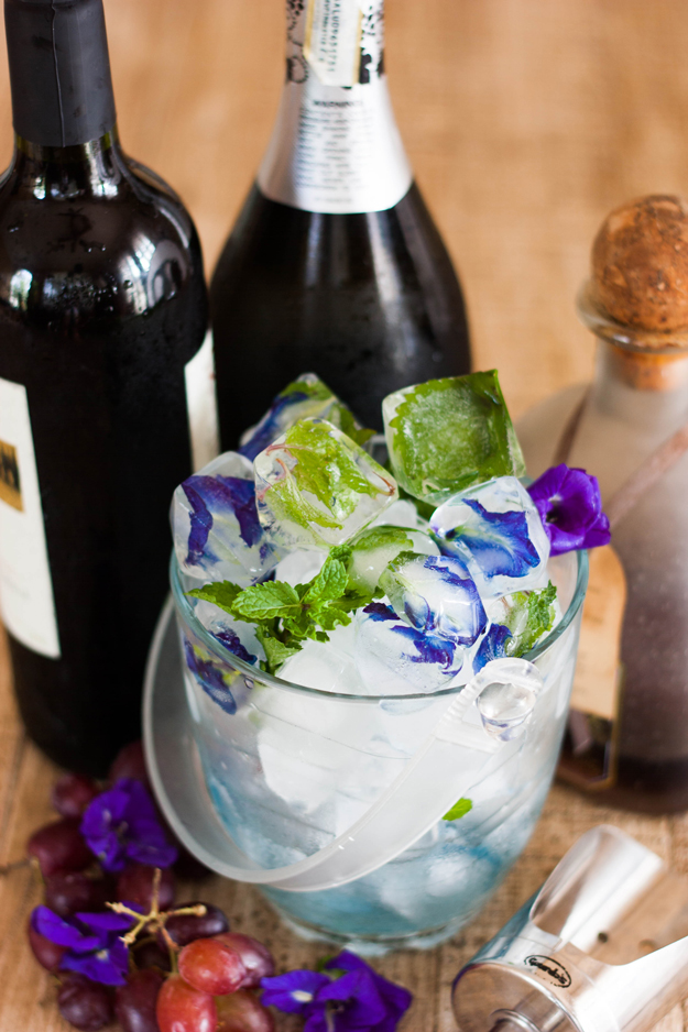 DIY Flower Ice Cubes | 14 Unexpected Ways to Use Cool Ice Cube Trays 