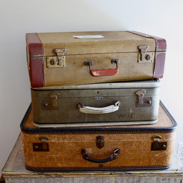 Vintage Suitacase | Things to Never Throw Away 