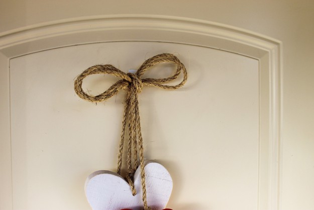 Easy DIY Valentines Heart Ideas | https://diyprojects.com/how-to-make-hanging-hearts/