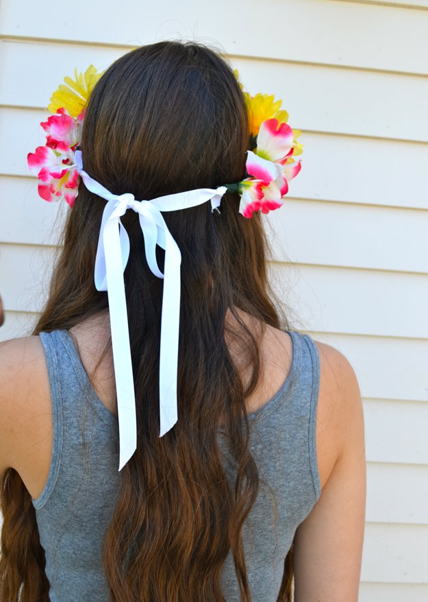 Wear the crown | How to Make a Flower Crown | Pretty Flower Headbands