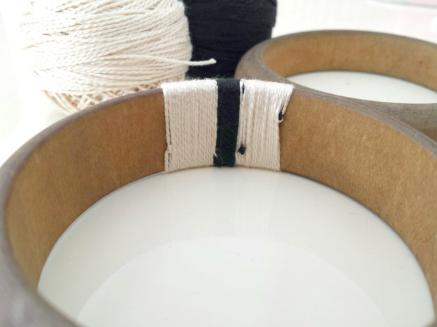 Fun Yarn Wrapped Bracelet Projects | https://diyprojects.comhow-to-make-yarn-wrapped-diy-bracelet/