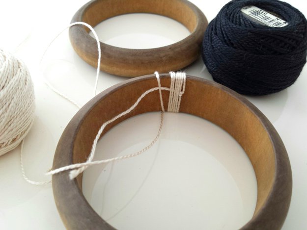 Yarn Wrapped Bracelet Jewelry | https://diyprojects.comhow-to-make-yarn-wrapped-diy-bracelet/