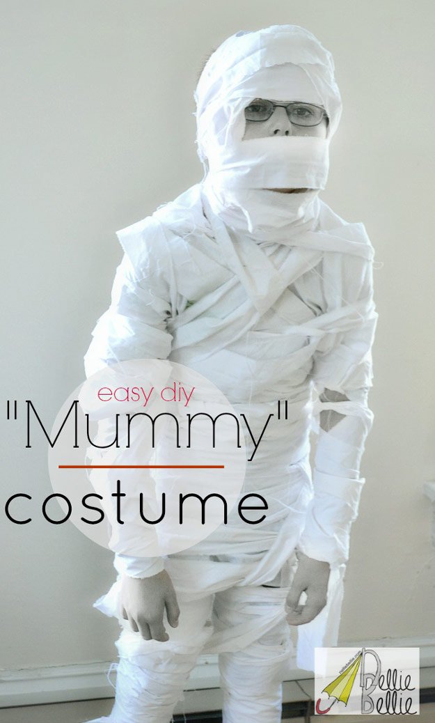 DIY Mummy Costume | Get wrapped up this Halloween