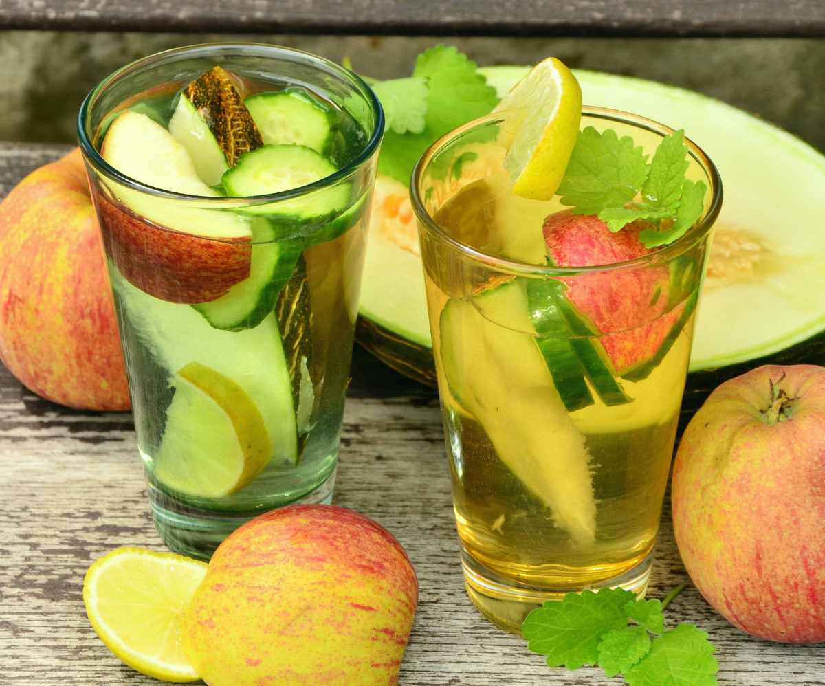 Fruit juice | How To Detox Your Body: Detoxifying Tips, Tricks, And Recipes