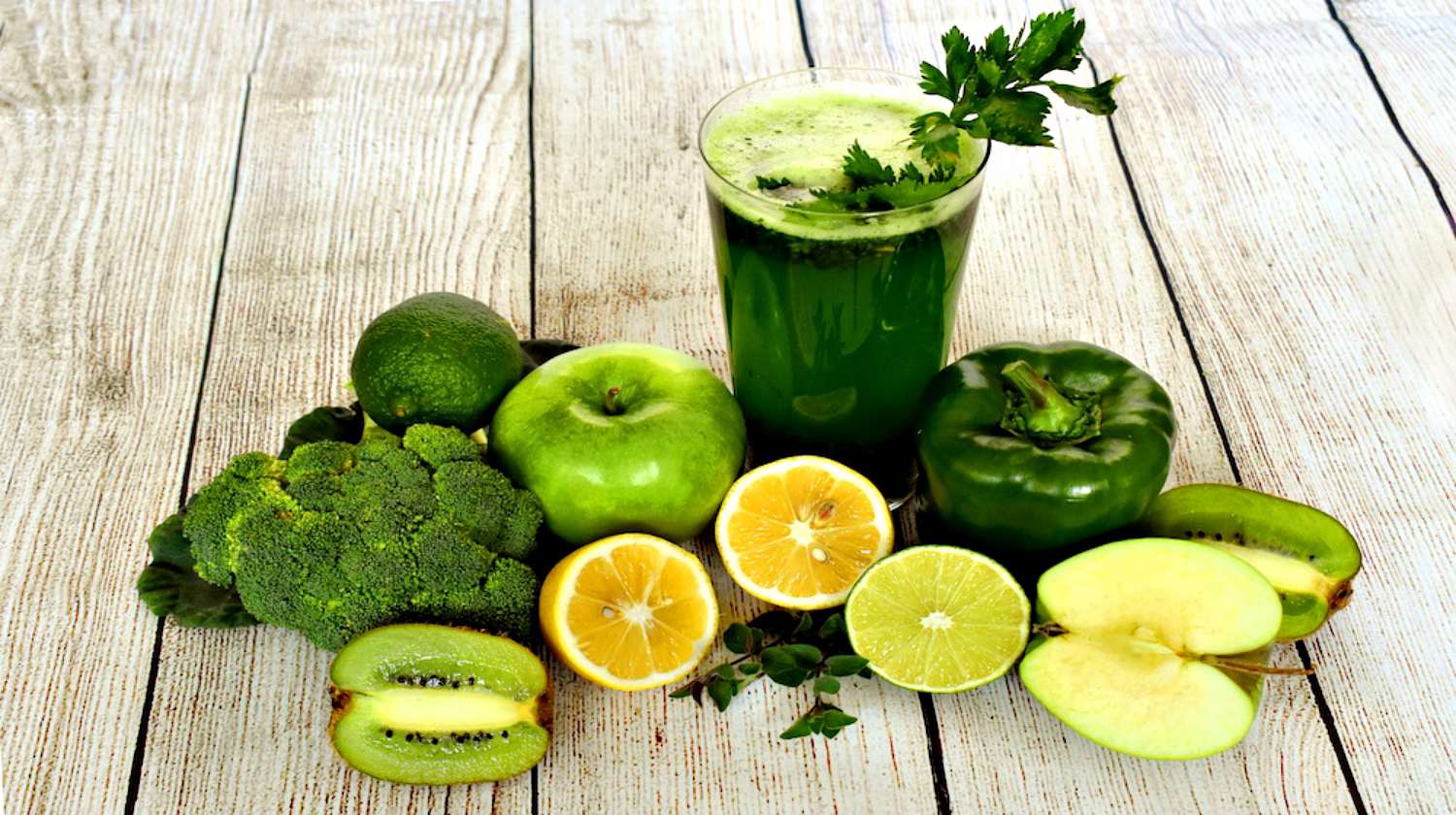 Feature | Green veggies and fruits juice | How To Detox Your Body: Detoxifying Tips, Tricks, And Recipes