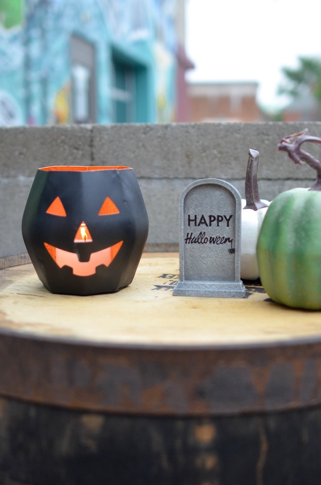 Check out Halloween Table Decor | Spooktacular DIY Ideas at https://diyprojects.com/halloween-table-decor-spooktacular-ideas/