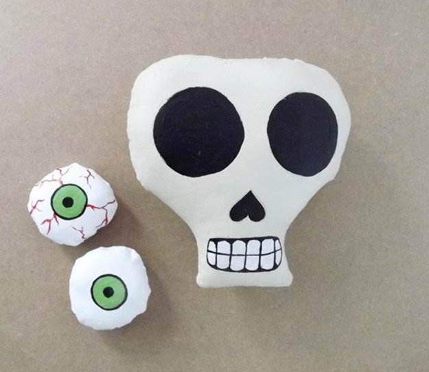 Highlight face and eyes features | DIY Halloween Skull And Bones For Decorations