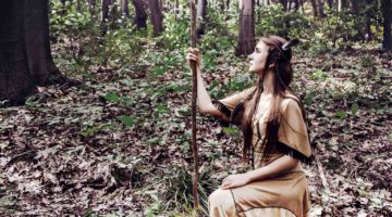 beautiful native American | DIY Pocahontas Costume Ideas You Can Try | Featured