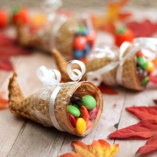 21 Amazingly Falltastic Thanksgiving Crafts For Adults DIY Projects