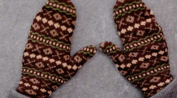 Sweater Mittens DIY Stocking Stuffer