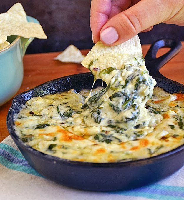Spinach and Artichoke Dip | 17 Incredibly Healthy Super Bowl Recipes