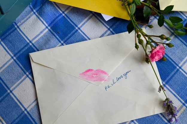 Kiss Mark | DIY Love Letters For Him or Her 