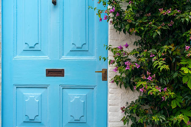 Improve the front door | DIY Home Improvement Projects