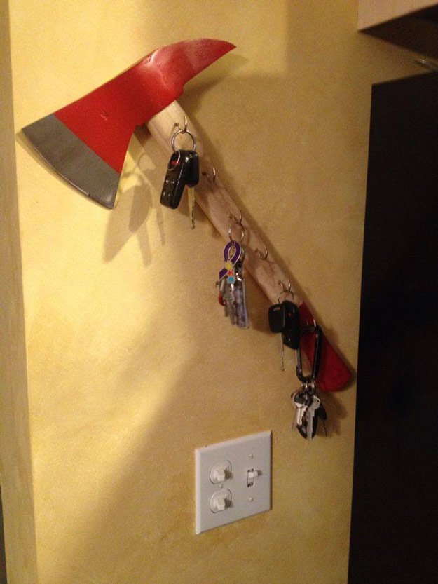 DIY Ax Key Holder Bedroom Projects for Men