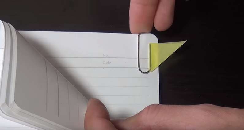 how to make a paper paper clip