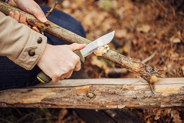 DIY Survival Knife | 20 Cool DIY Projects for Survival