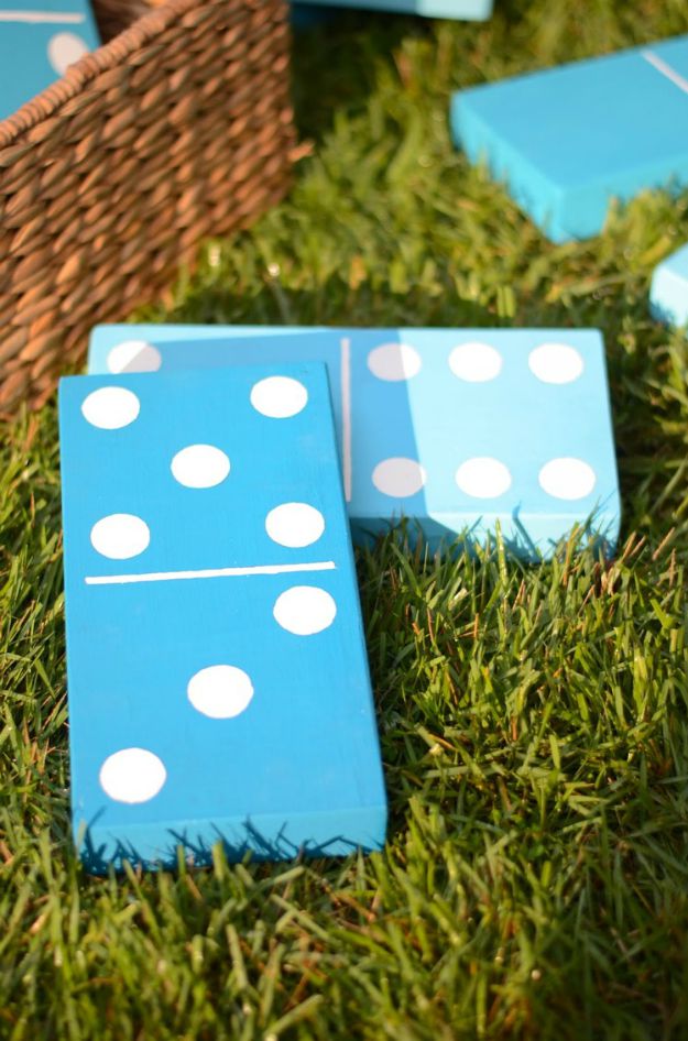 Yard Dominoes | DIY Outdoor Family Games | fun outdoor games for kids of all ages