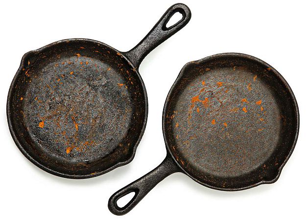 Rusty Cast-Iron Skillet | Simple Ways To Remove Stubborn Rust From Anything [Infographic]