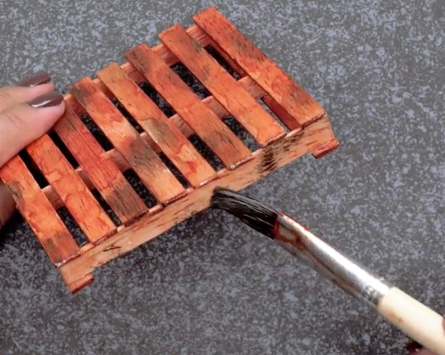 Wood Stain | Make Mini Pallet Coasters From Popsicle Sticks