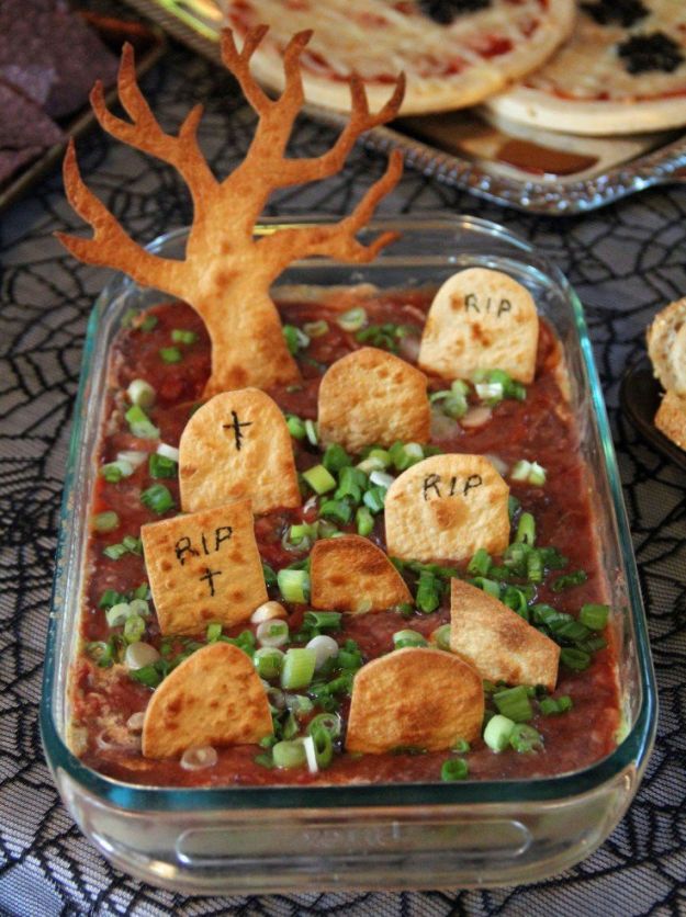 Halloween Taco Dip | Fun and Spooky Halloween Party Food Ideas For Your Little Monsters
