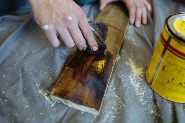 Building Your Own DIY Bookshelf By-the-Book