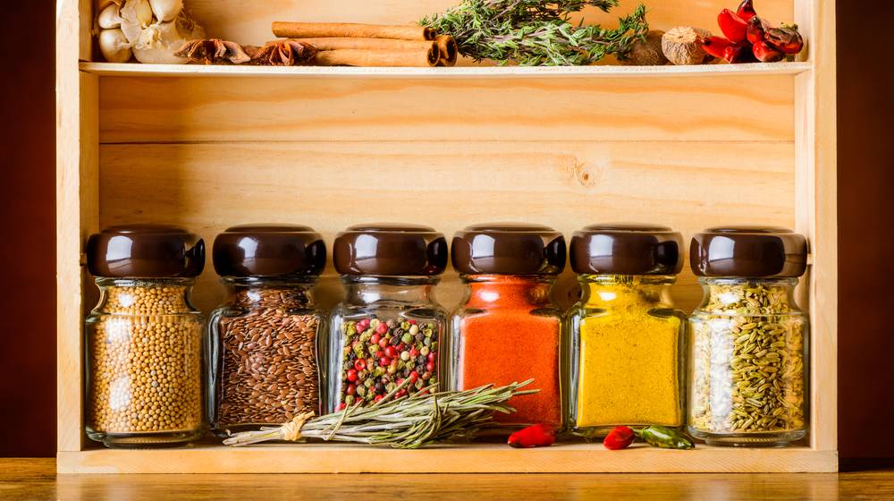 jar-cooking-spices-ingredients-pepper-garlic DIY Kitchen Ideas featured