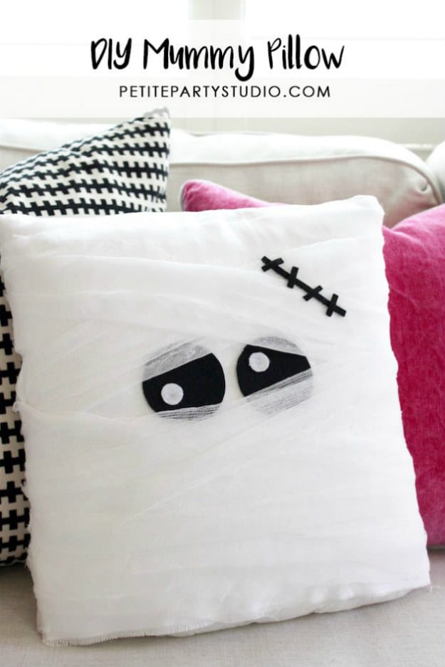 Mummy Pillow | Breathtakingly Easy-to-Make DIY Halloween Decorations