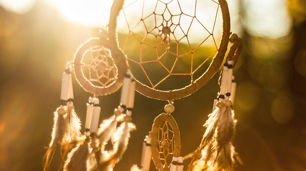 Dream catcher | Unique Bohemian Gypsy Dreamcatchers Ideas Perfect For Homemade Gifts | easy diy crafts | Featured