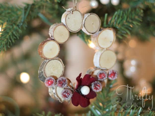Mini Woodland Wreath Ornament | Easy DIY Christmas Ornaments For A Personalized Tree Decor