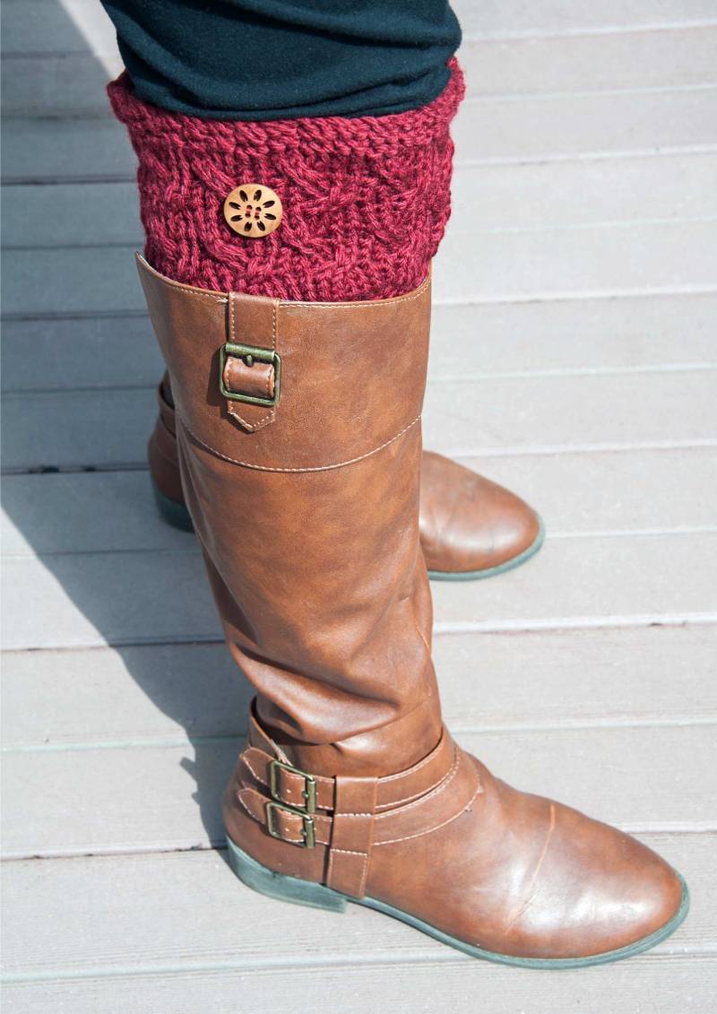 Maroon boot cuff for women fashion accessory | boot cuffs pattern